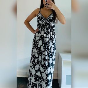 Blk/Wht Flower Print Maxi